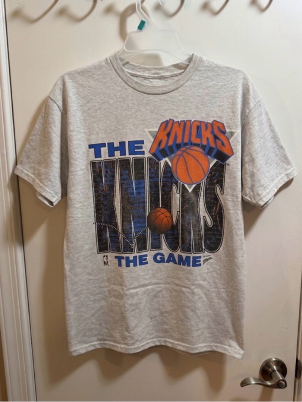 New York Knicks Gray Graphic Tee - The Game
